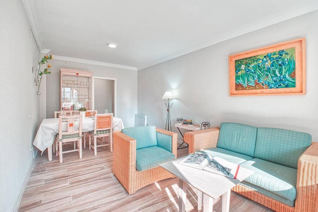 Apartamento New Folch Sevilla B Dış mekan fotoğraf
