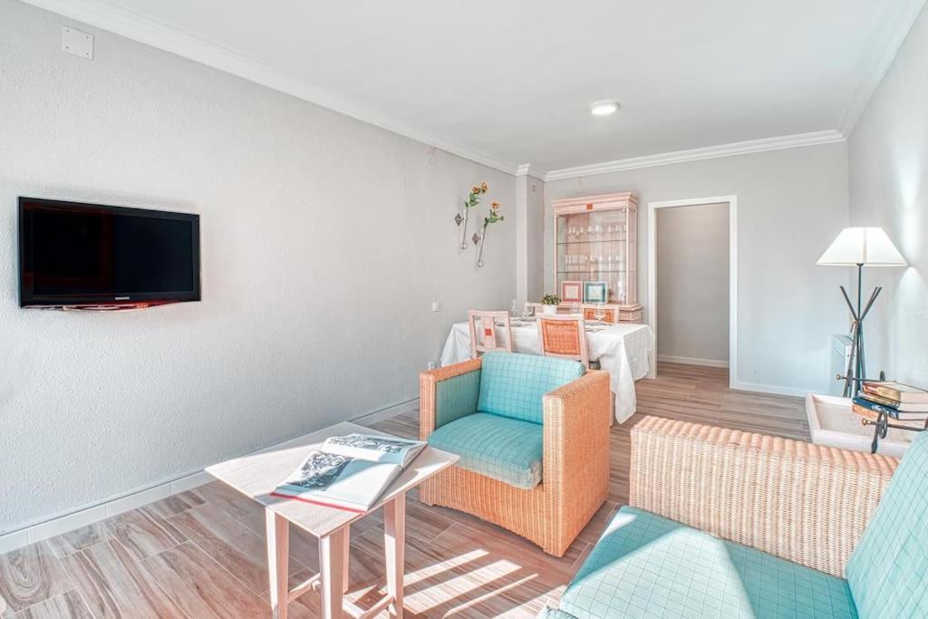 Apartamento New Folch Sevilla B Dış mekan fotoğraf