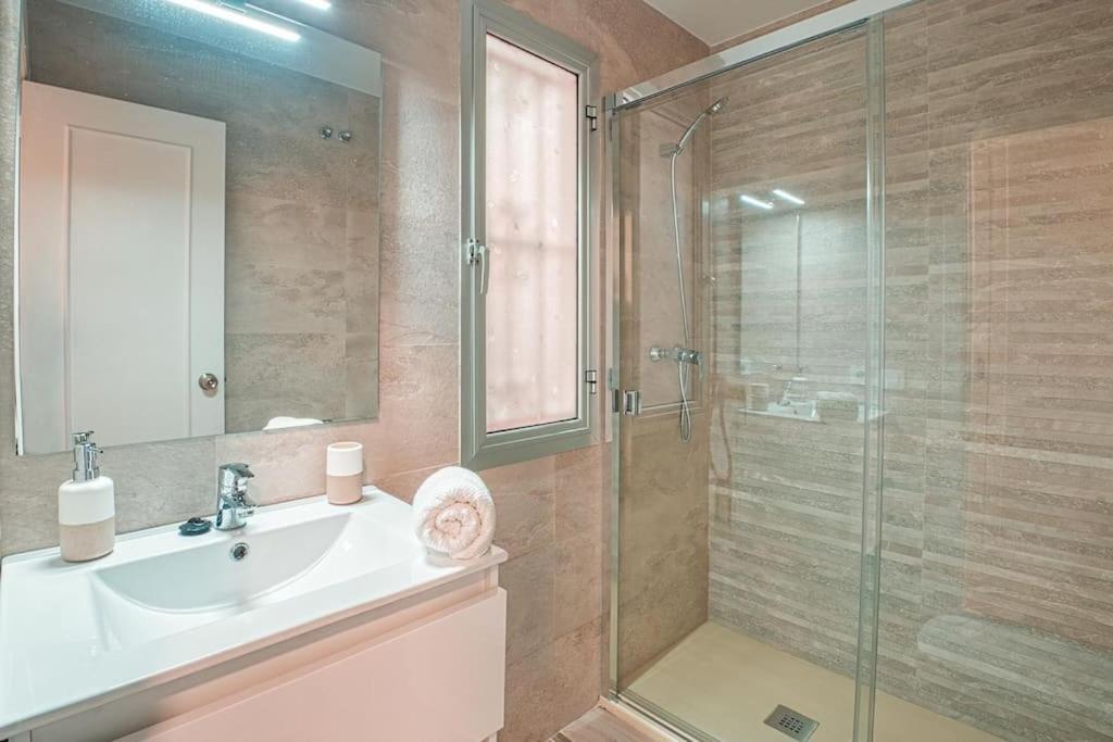 Apartamento New Folch Sevilla B Dış mekan fotoğraf
